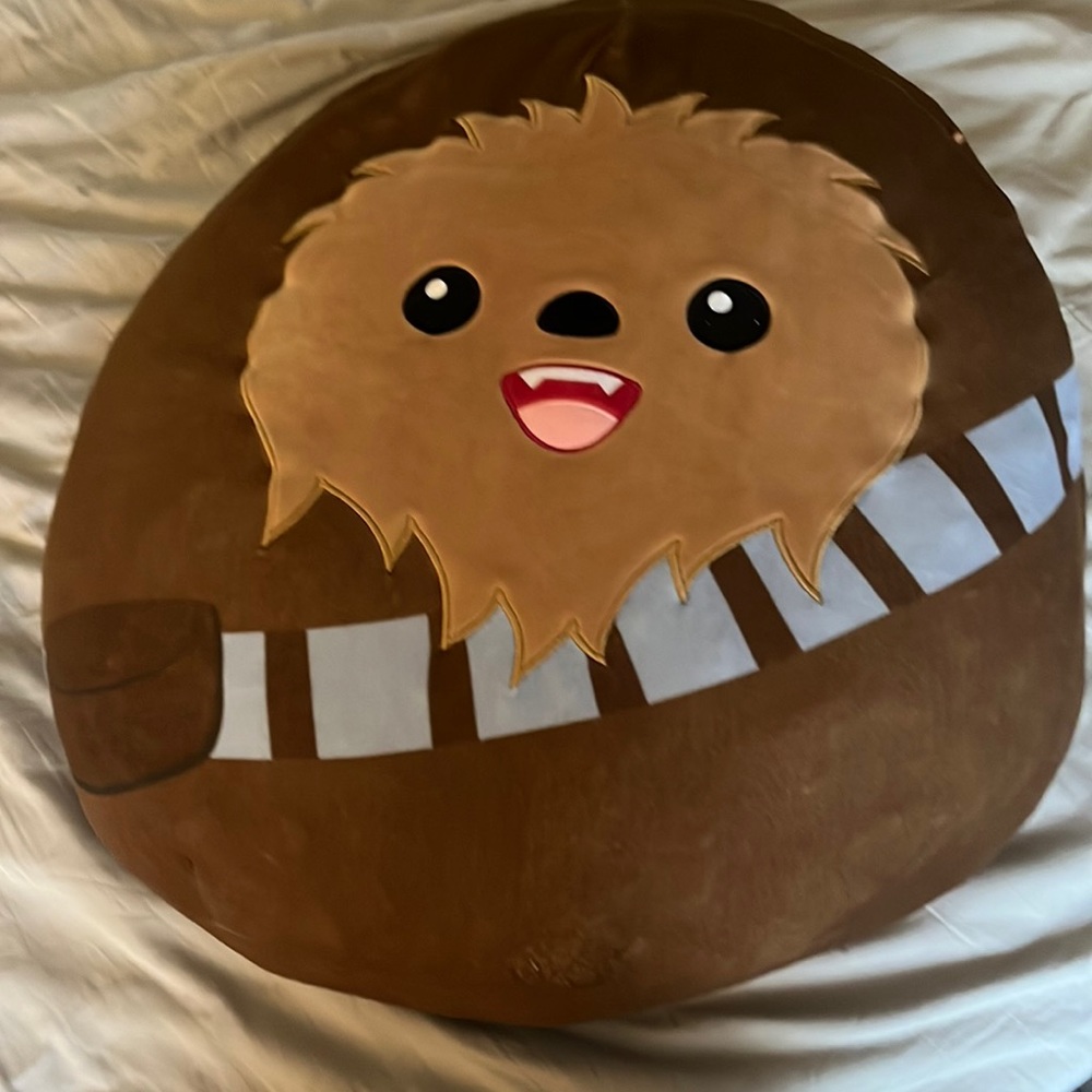 Good condition Chewbacca swuishmallow